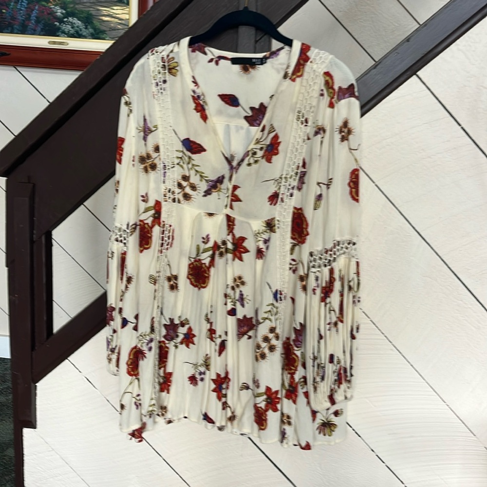 Max jeans top 28” long shoulder to hem